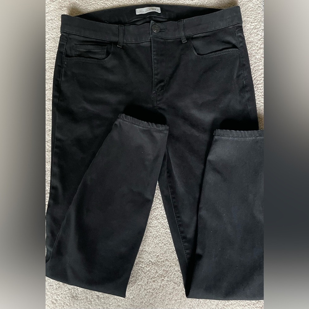 Loft, women’s size 8 (29), Black skinny jeans.
